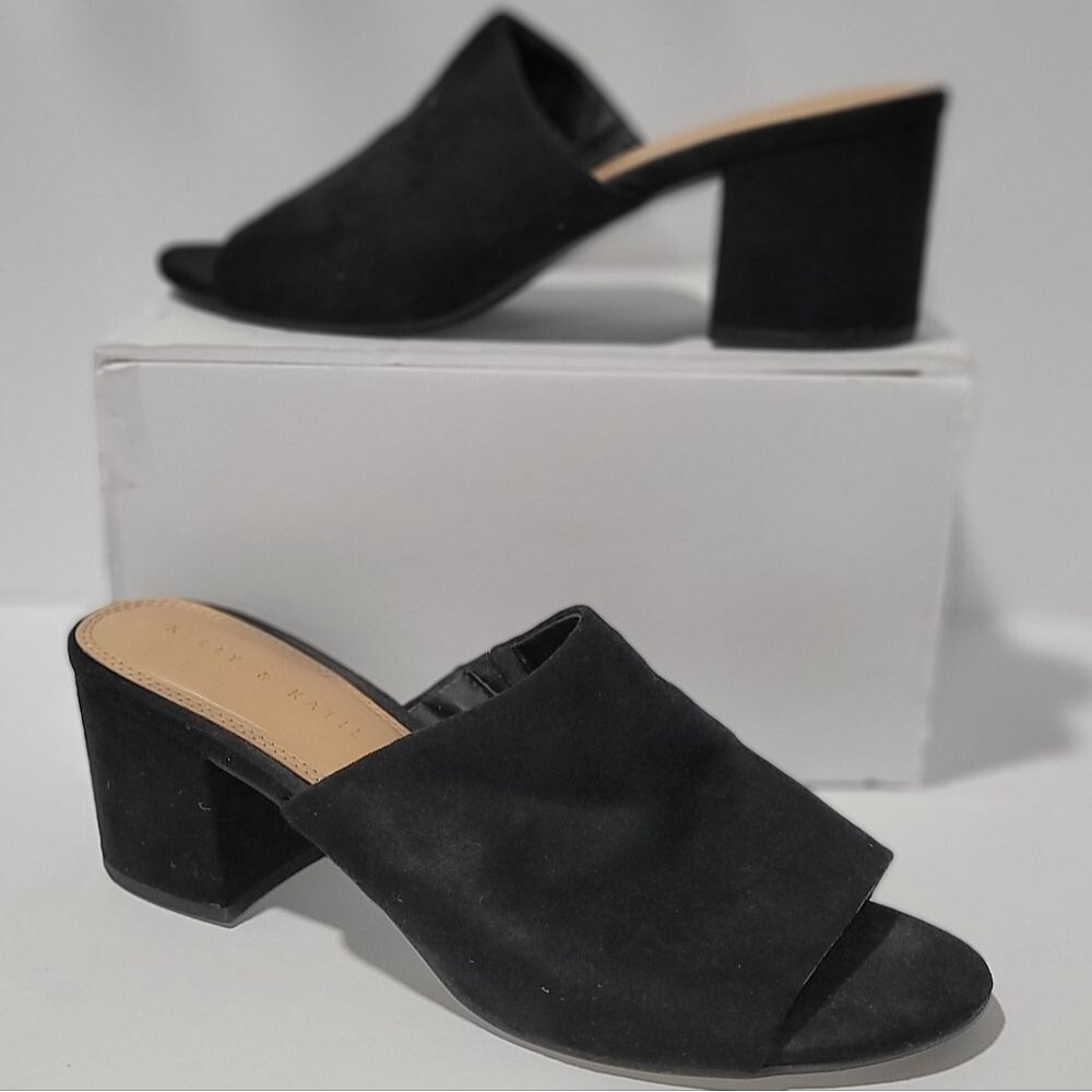 Kelly & Katie Size 9.5 Black Block Heel Slip On Mules